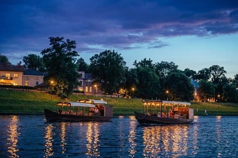 Krakow 1 Hour Traditional Gondola River Night Cruise