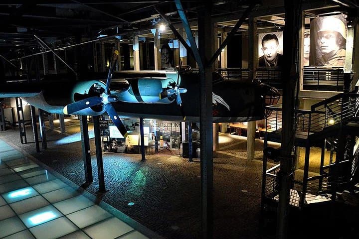 Warsaw Uprising Museum (1944) : SMALL GROUP /inc. Pick-up/