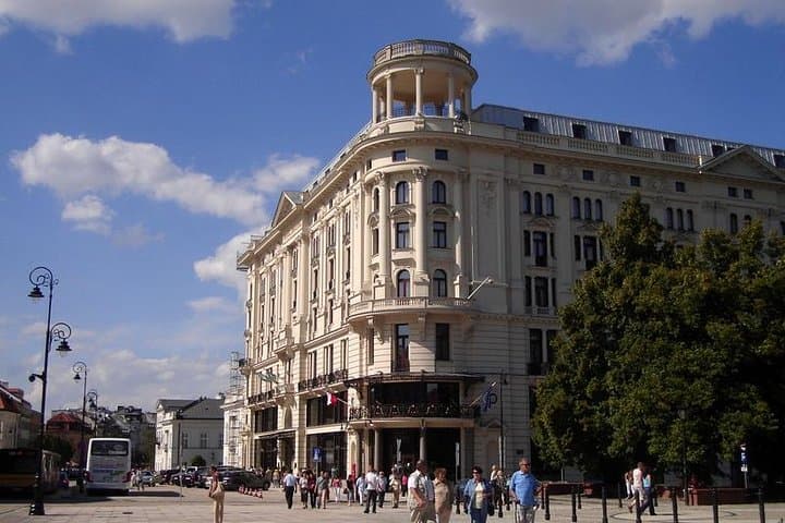 Bristol Hotel from beginning of 20th c. with presidential suites