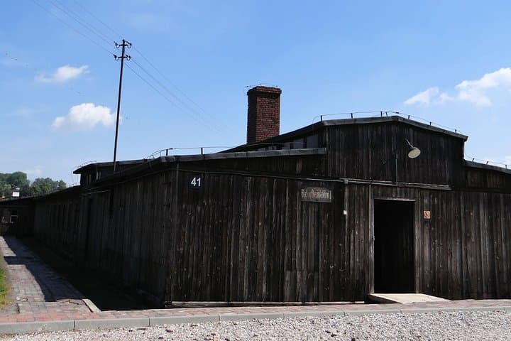 Majdanek Tour - Full Day Tour from Warsaw by private car
