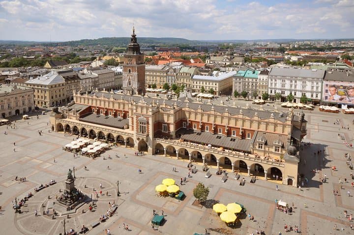 Cracow and Wieliczka Salt Mine Tour from Wroclaw