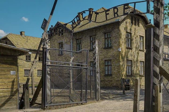 Private Tour to Auschwitz & Birkenau from Katowice