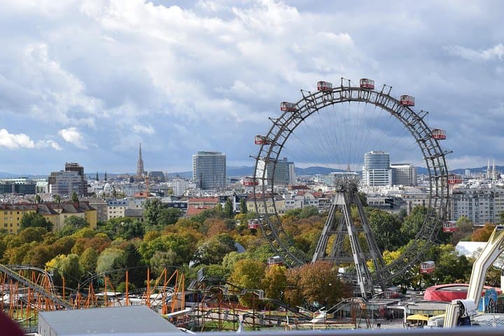 Private Transfer from Warsaw to Vienna, Hotel-to-hotel, English-speaking driver