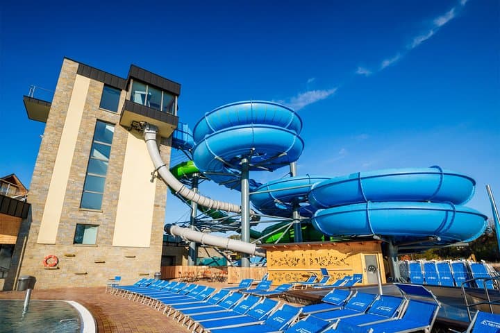 From Kraków: Slovakia Treetop Walk and Thermal Baths