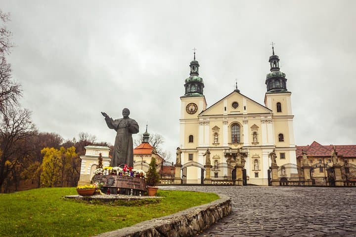 John Paul II Route Guided Tour With Private Transport