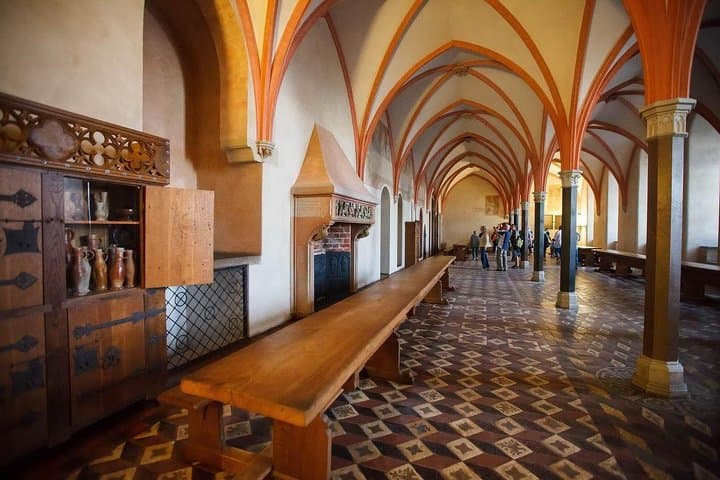 Private Walking Tour of Gdansk + Amber Museum + Malbork Castle