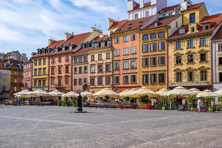 Explore Warsaw in 60 minutes with a Local