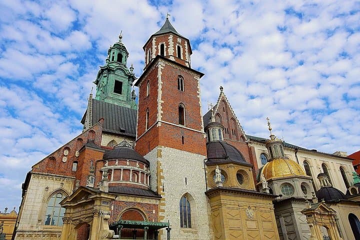 Krakow Skip The Line Wawel Castle and Cathedral Private Tour