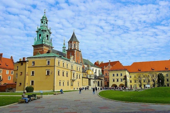 Krakow Skip The Line Wawel Castle and Cathedral Private Tour