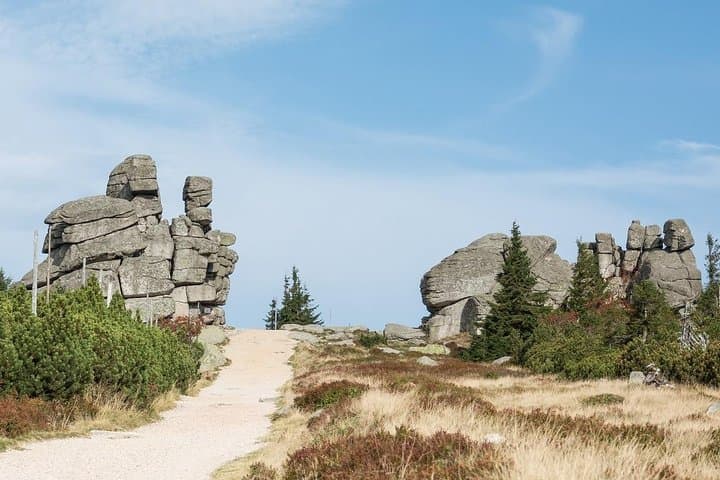 Wroclaw Day Tour to Giant Mountains, Karpacz, Palaces Valley
