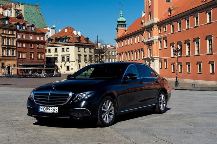 Luxury transport from/to Warsaw - Berlin / Tegel / Schönefeld by private car