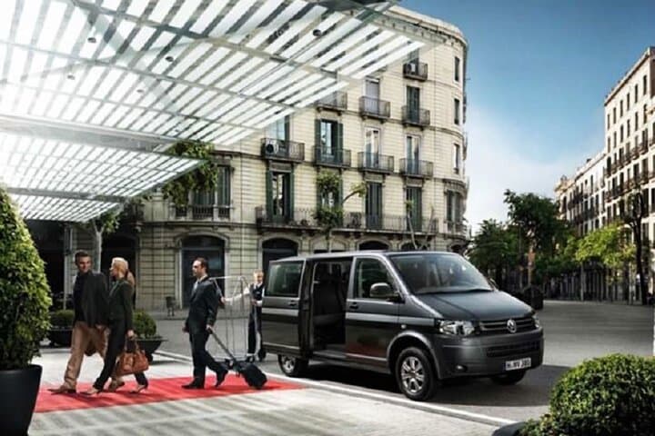 Private Round-Trip Transfers: Gdansk Airport (GDN)