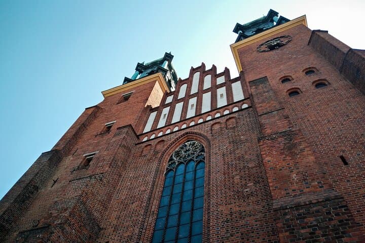 Explore Poznan in 60 minutes with a Local