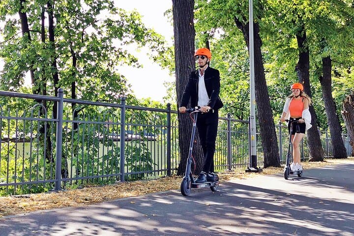 Electric Scooter Tour: Jewish Quarter Tour - 2-Hours of Magic!