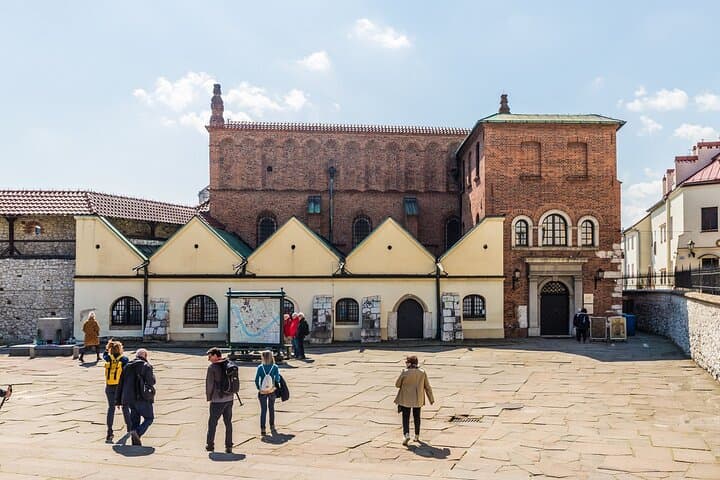 Krakow: Kazimierz Quarter Sightseeing by Electric Golf Cart