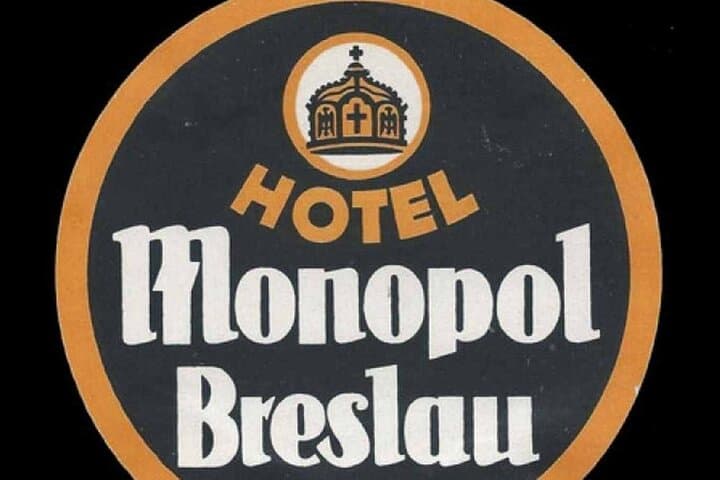 The Mysterious Wroclaw – Evening Tour with Thrills (2 h)