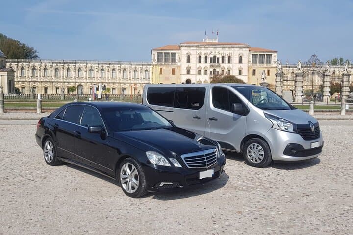 Private Transfer from Warsaw Chopin Airport (WAW) to Downtown hotels