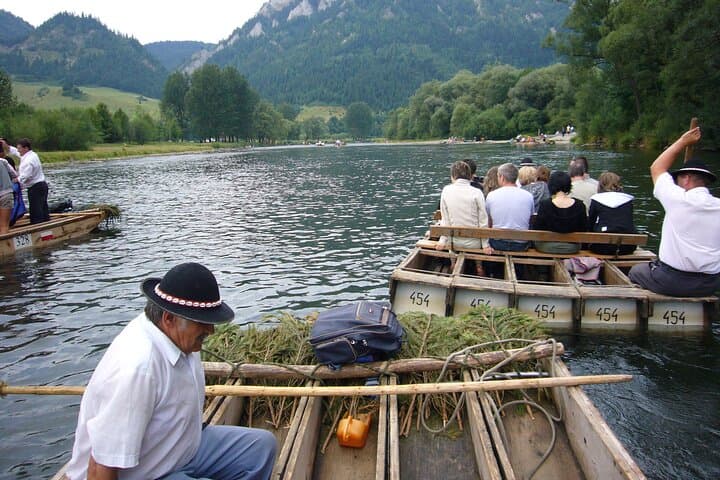 Best Value Tour for Classic Rafting in Dunajec River Gorge from Krakow