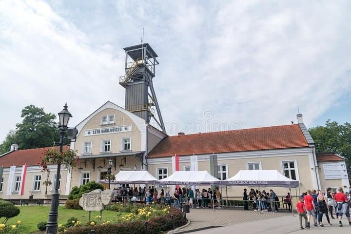 From Krakow to Salt Mine Wieliczka Tour with Guide