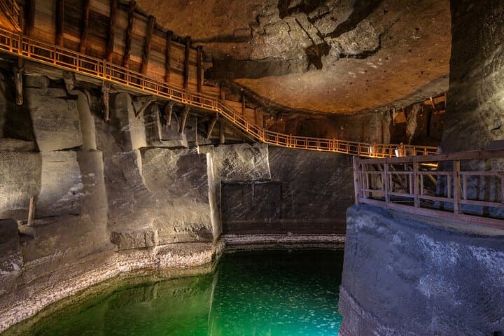 Wieliczka Salt Mine Guided Tour with Transport from Krakow
