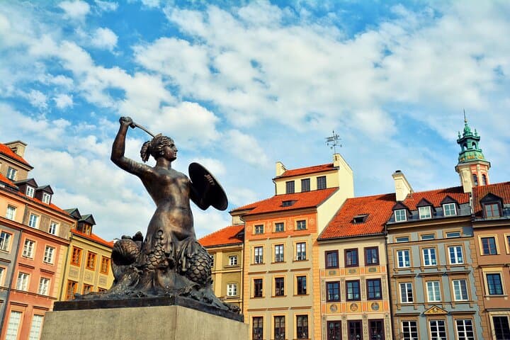 Family Tour of Warsaw Old Town with Fun Activities for Kids