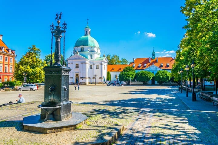 Family Tour of Warsaw Old Town with Fun Activities for Kids