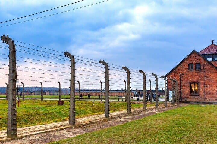 Wroclaw to Auschwitz-Birkenau Full-Day Trip by Private Car