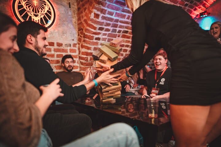 New Year's Eve Pub Crawl With 2 Hour Unlimited Alcohol + VIP Entry To Best Clubs