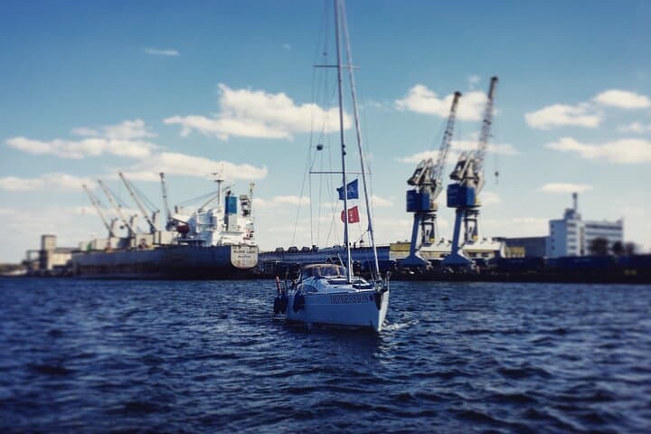 Gdansk Motlawa and Port Yacht Cruise with Welcome Drink