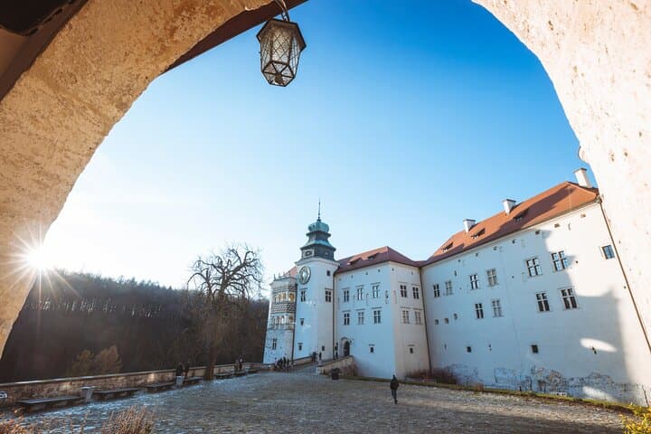 Krakow: Pieskowa Skala Castle Private Guided Tour