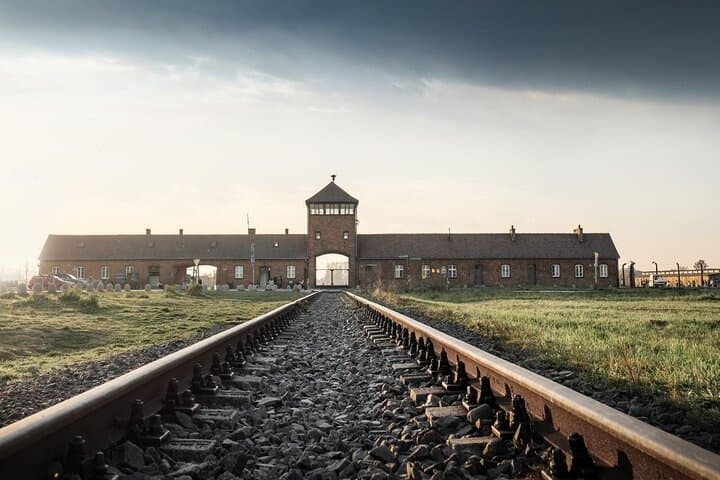 Auschwitz-Birkenau & Salt Mine Day tour