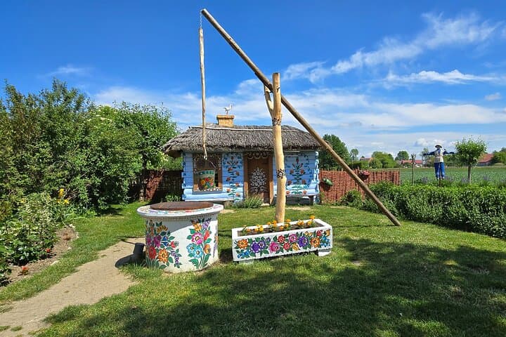 From Krakow: Zalipie Village Day-Tour