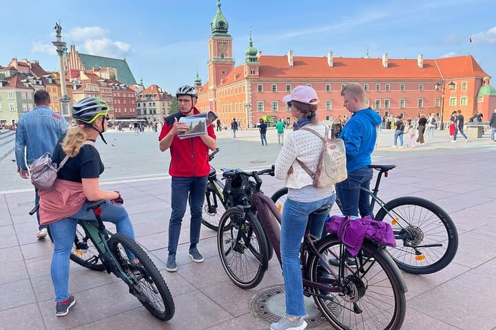 Chopin E-Bike Tour: Discover Warsaw's Musical Heritage