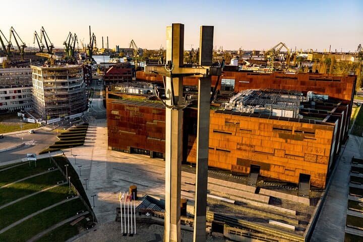 Gdańsk Old Town Private Walking Tour with Legends and Facts