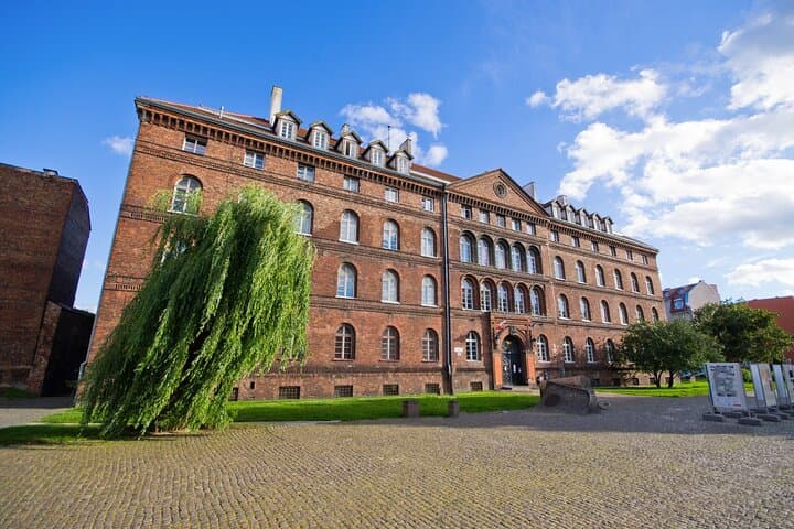 Museum of the Second World War Gdansk Private Tour & Tickets