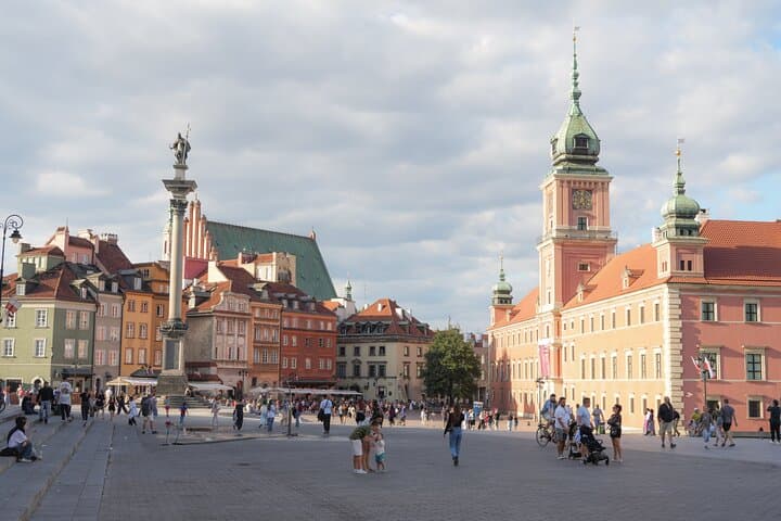 Warsaw Guided Walking Tour with a Private Chopin Concert
