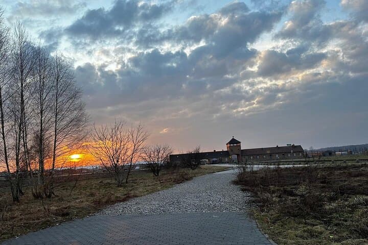 Auschwitz Birkenau Memorial Tour from Krakow Transfer and Ticket