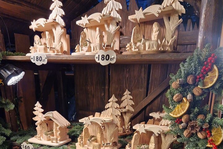 Krakow: Christmas Market Tour with Food Tasting