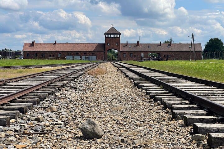 Krakow Auschwitz Birkenau Tour with Transfer