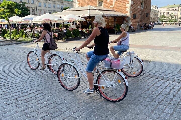 Krakow Highlights Bike Tour: Old Town & Kazimierz (4 Hours)