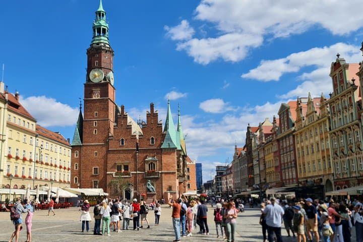 Wrocław for seniors, sightseeing of the city with 3 entry tickets