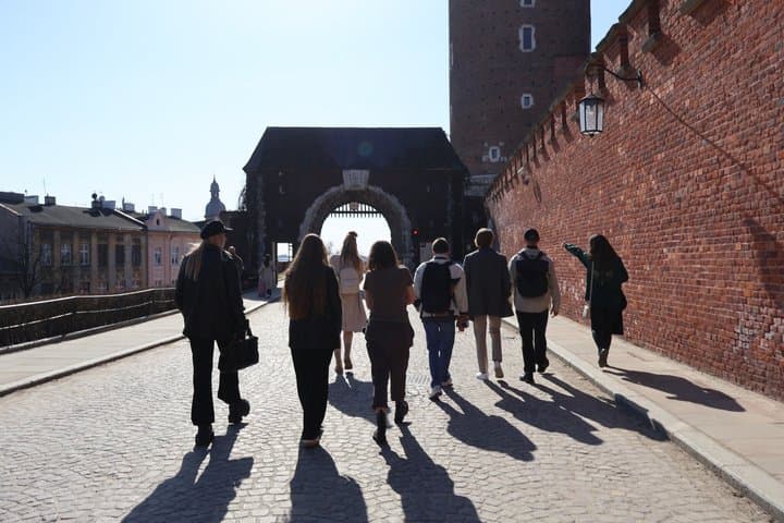 Herstory Walking Tour of Wawel Women Impact