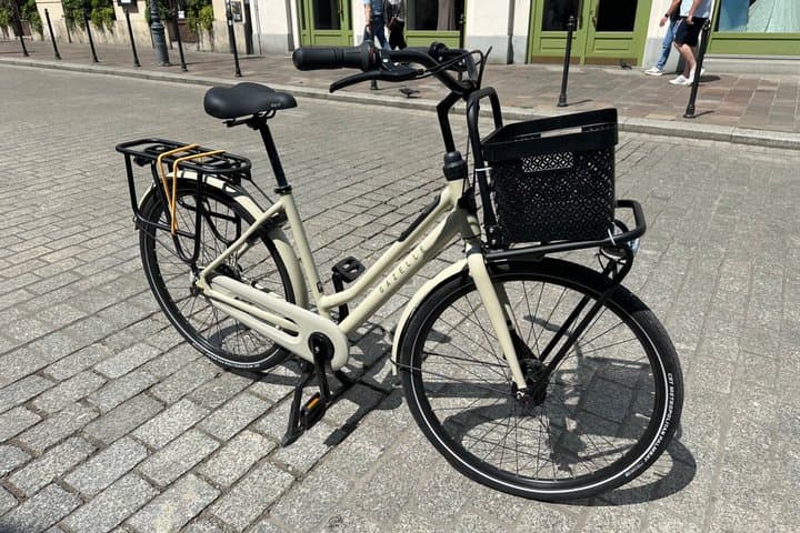 Krakow Full Day Bike Rental with City Routes and Local Tips