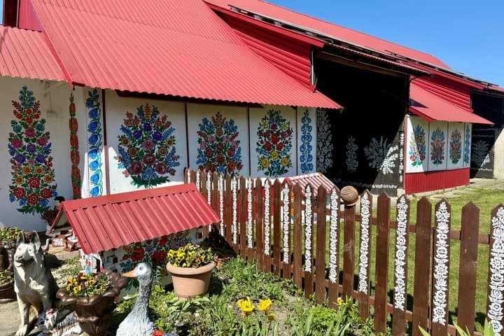 Full-Day Zalipie Painted Village Guided Tour