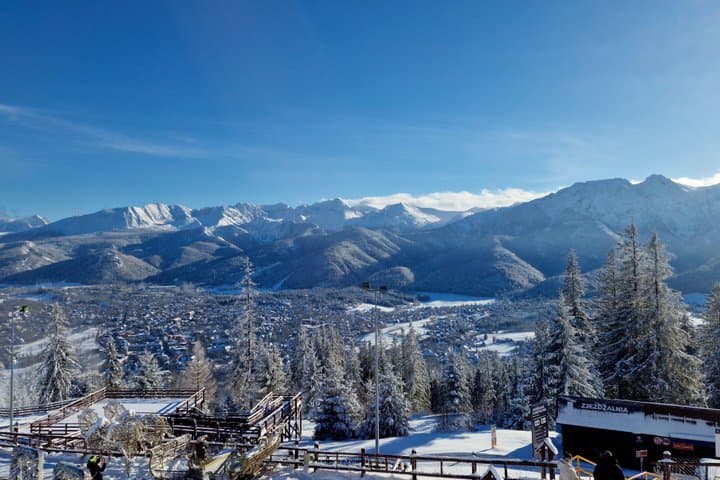 Full-Day Tour to Zakopane and Tatra Mountains from Krakow