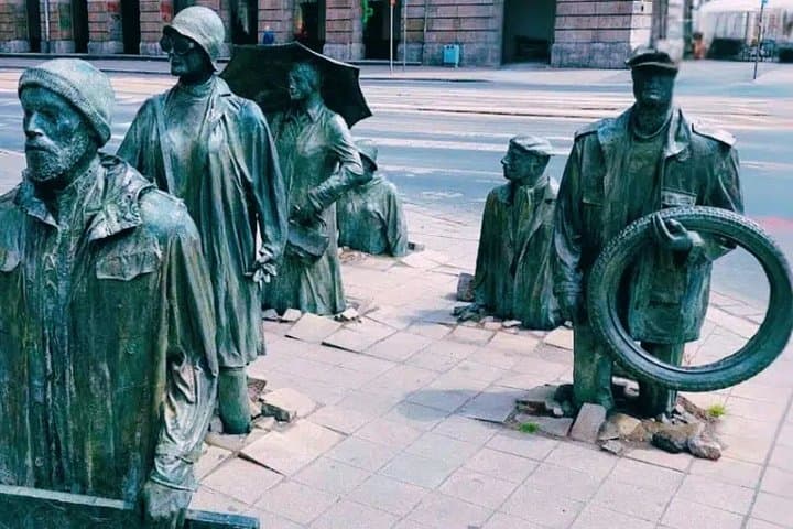 Wroclaw Scavenger Hunt & Highlights Self-Guided Walking Tour