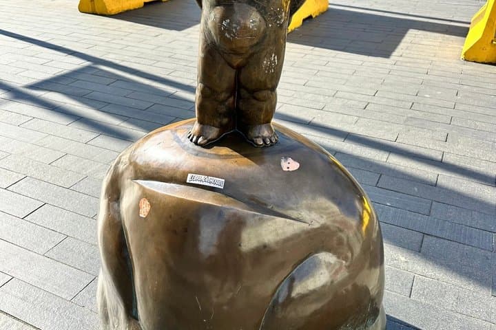 Wrocław Self Guided Walking Tour Bronze Dwarfs Audio Quiz