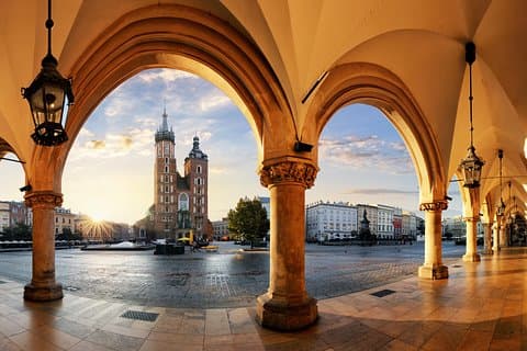 3 days in Krakow: transport, accommodation and tours