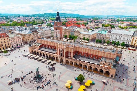 Private 7-Day Krakow and Szczawnica Tour with Airport Pickup