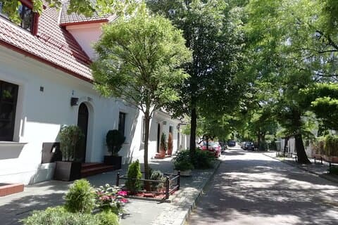 Hidden gems of Warsaw with charming streets and great architecture